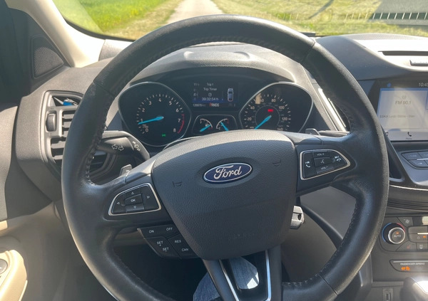 Ford Escape cena 52800 przebieg: 126000, rok produkcji 2017 z Knurów małe 781